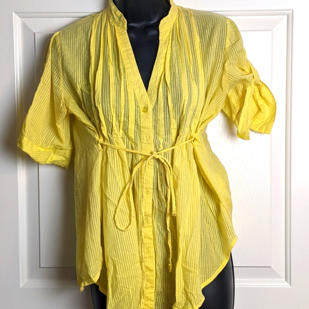 Yellow flowly button down